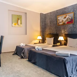 Marlyn Otel